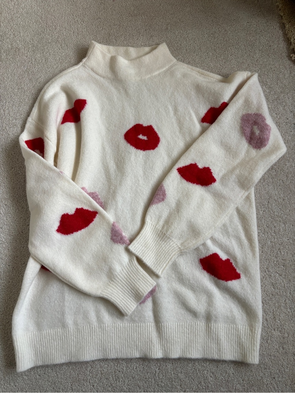 NWOT LOFT Cream Mock-Neck Sweater with Red & Pink Kiss Motif